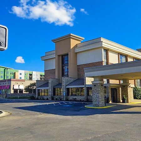 Hotel Lotus Kansas City 머리엄 외부 사진
