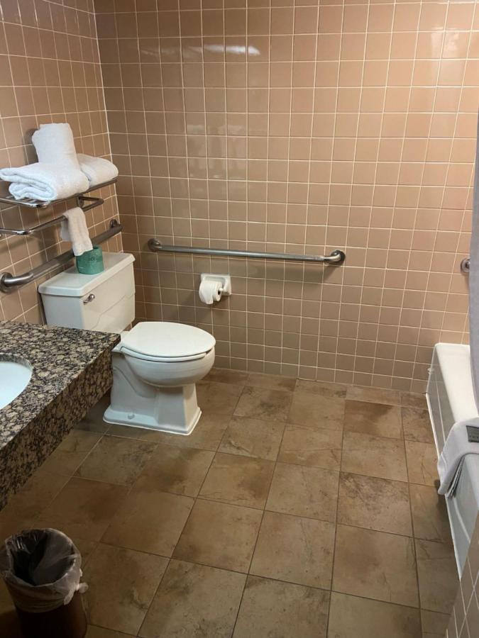 Hotel Lotus Kansas City 머리엄 외부 사진