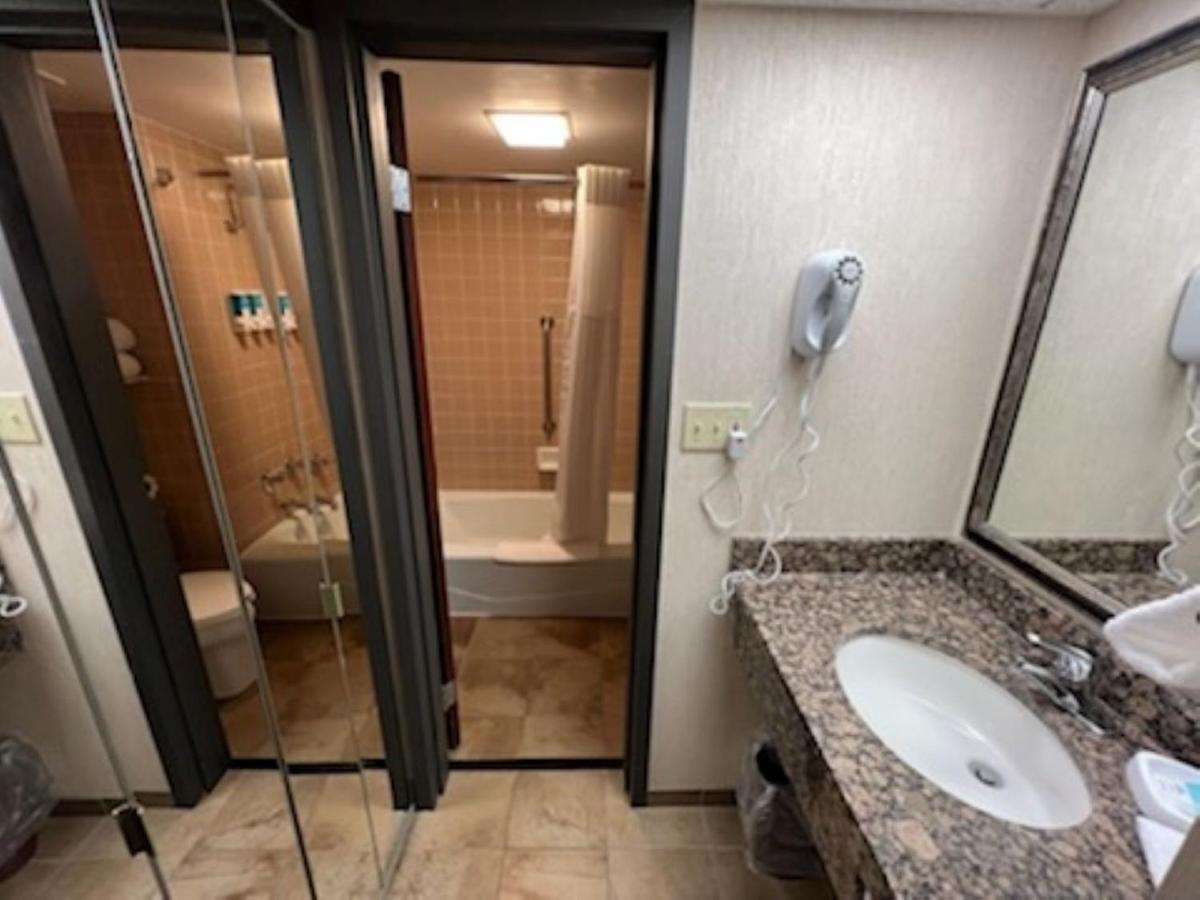 Hotel Lotus Kansas City 머리엄 외부 사진
